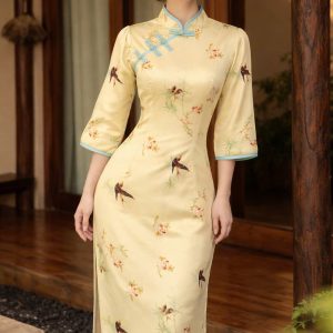 Đầm Sườn Xám Vàng Trang Nhã Tay Lửng Họa Tiết Chim