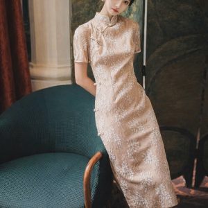 Đầm Sườn Xám Ren Hồng Nude Nút Cổ Tàu Hiện Đại