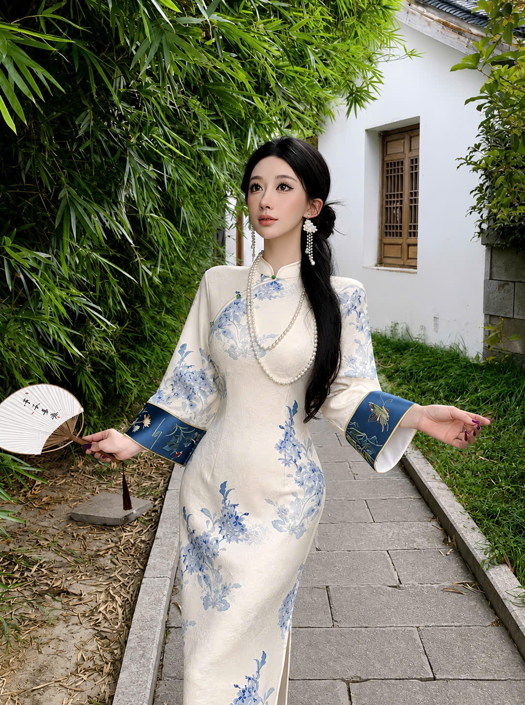 Sườn Xám Trắng Tay Dài Ống Loe Phong Cách Á Đông - DA07 - Ảnh 4