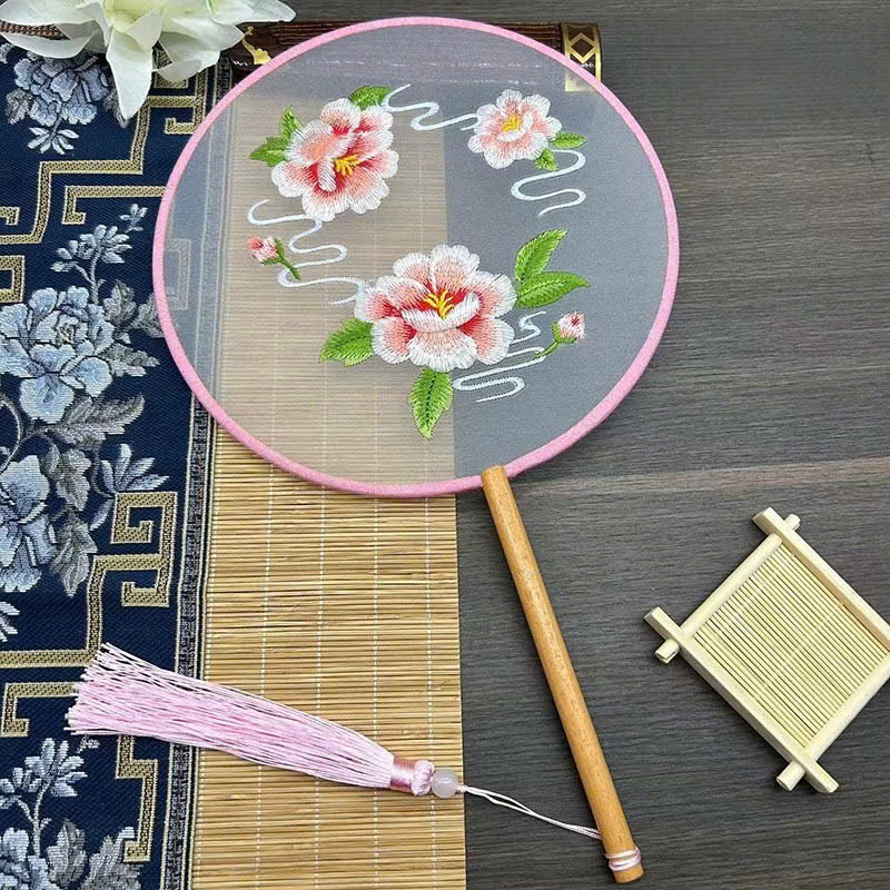Quạt Tròn Thuê Hoa Cầm Tay Tinh Tế - Hồng